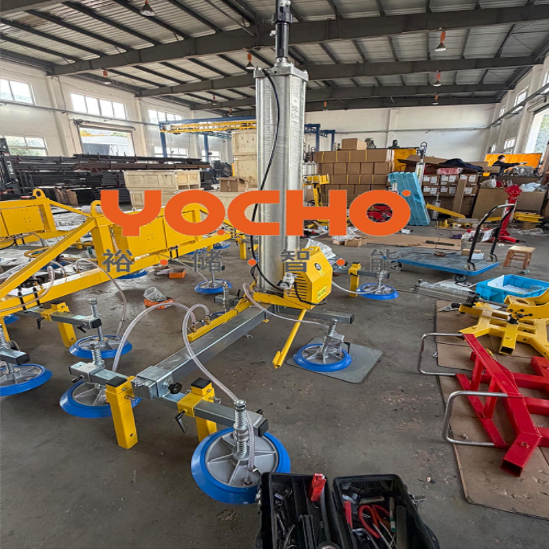 Linyi Yocho entrega manipuladores eléctricos personalizados a España, potenciando el manejo inteligente de paneles